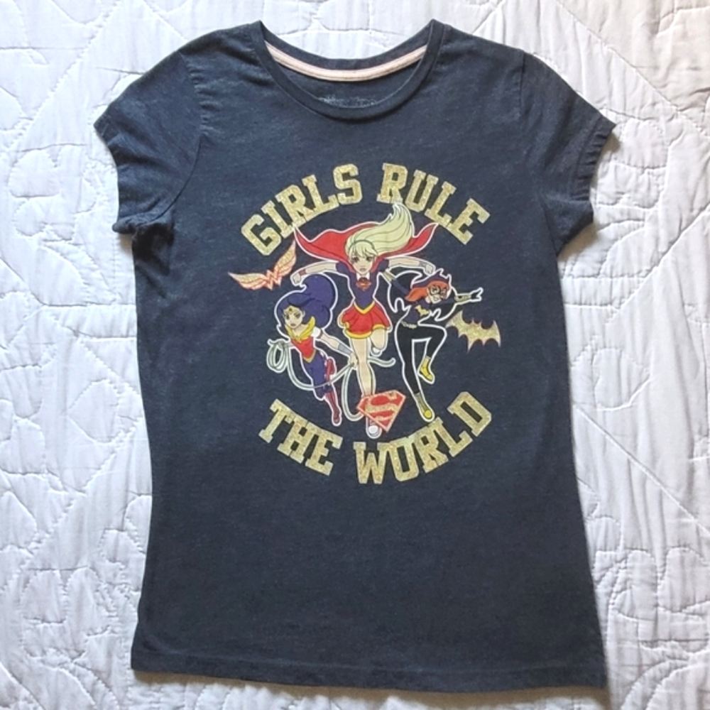 2/$15 🌼 DC Super Hero Girls Rule The World Tee